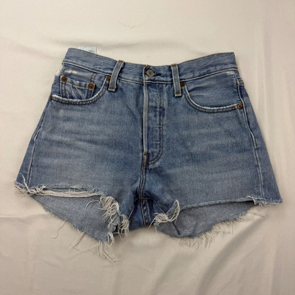 Levi's 501 Original Cut Off Shorts Womens 25 Light Blue Denim High Rise Frayed
